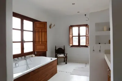 Suite Bath